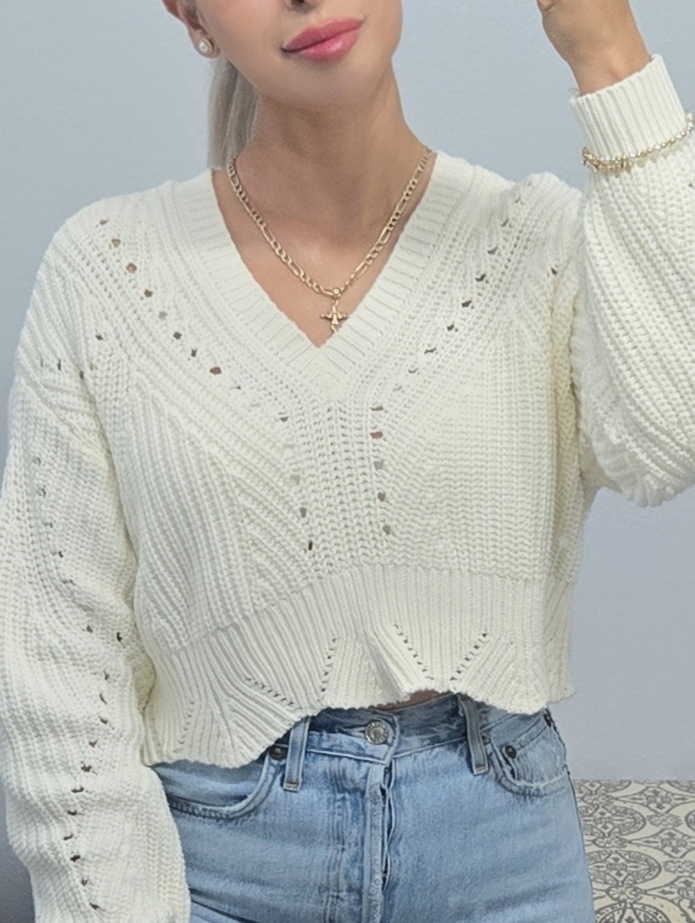Forever 21 Cream V Neck Knit Sweater